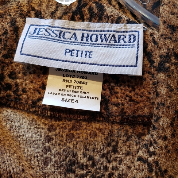 Ladies 2 piece dress - Picture 6 of 8